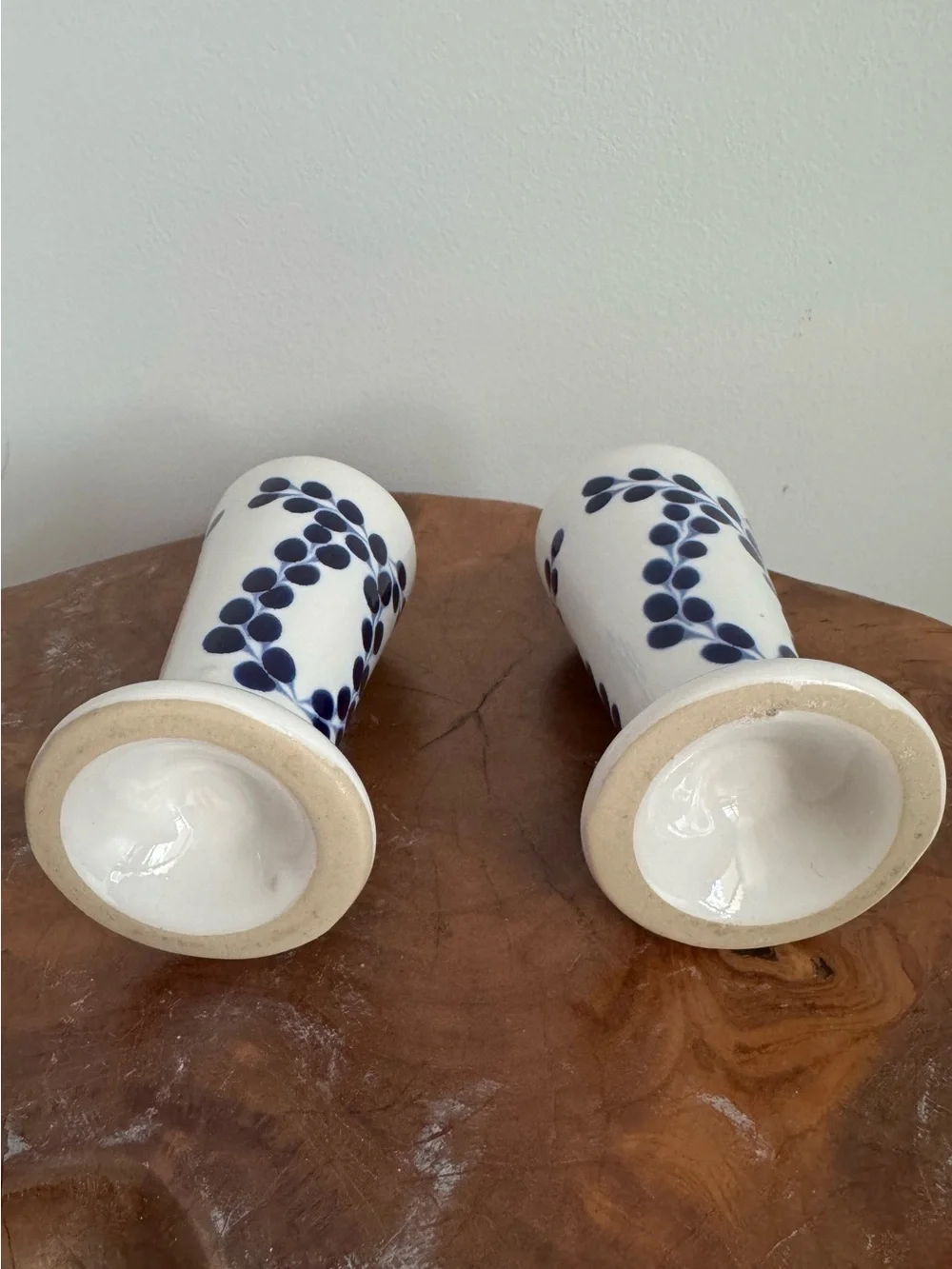 Clase Azul Set of 2 White & Blue Hand Painted Ceramic Snifter Shot Glasses